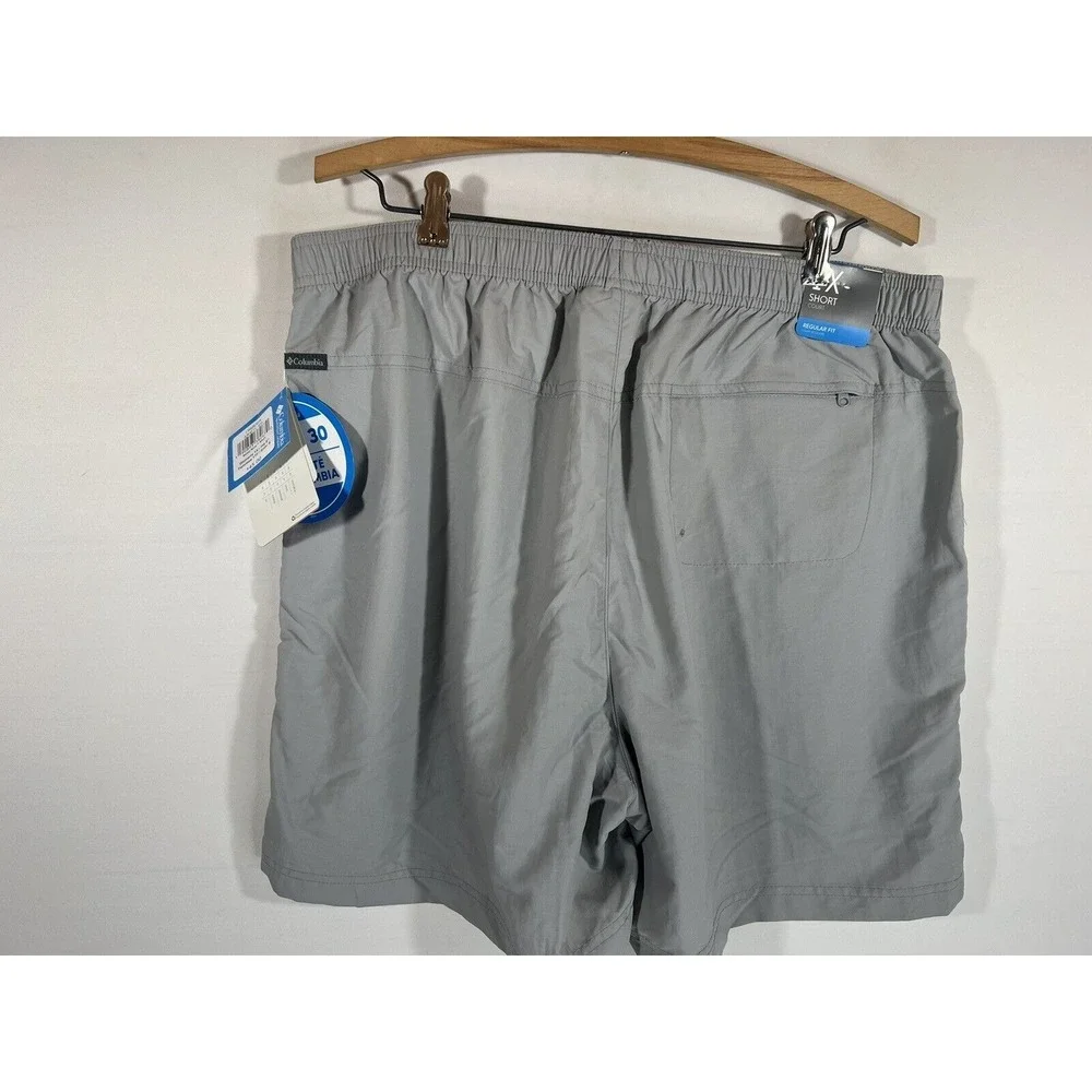 NEW Columbia Mens Shorts 1X Gray Chino Hiking Walking Casual Comfort Performance